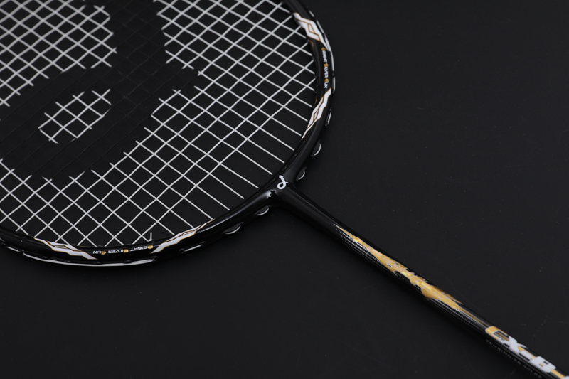 Premium Carbon Badmintonketcher CX-B668 Rød