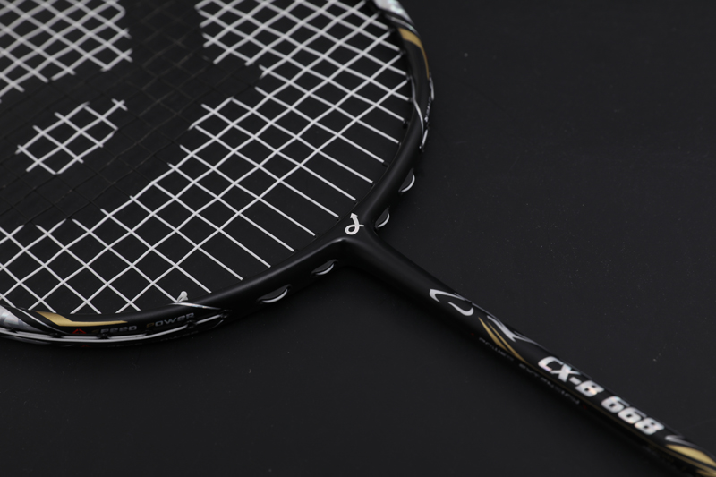 Premium Carbon Badmintonketcher CX-B668 Sort